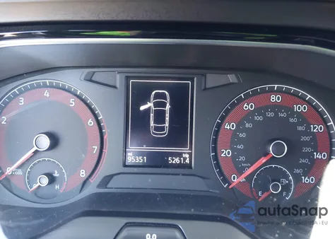 2019 Volkswagen Jetta 1.4T R-Line/1.4T S/1.4T Se z USA, uszkodzony, nr VIN 3VWC57BU2KM006323